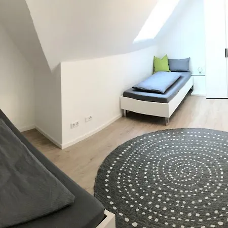 Auszeit Am 莫内西